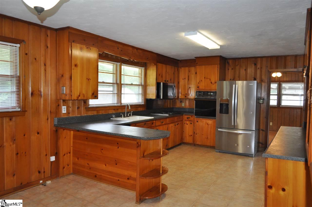 237 Burns Road Spartanburg, SC 29307 - Photo 4 of 13