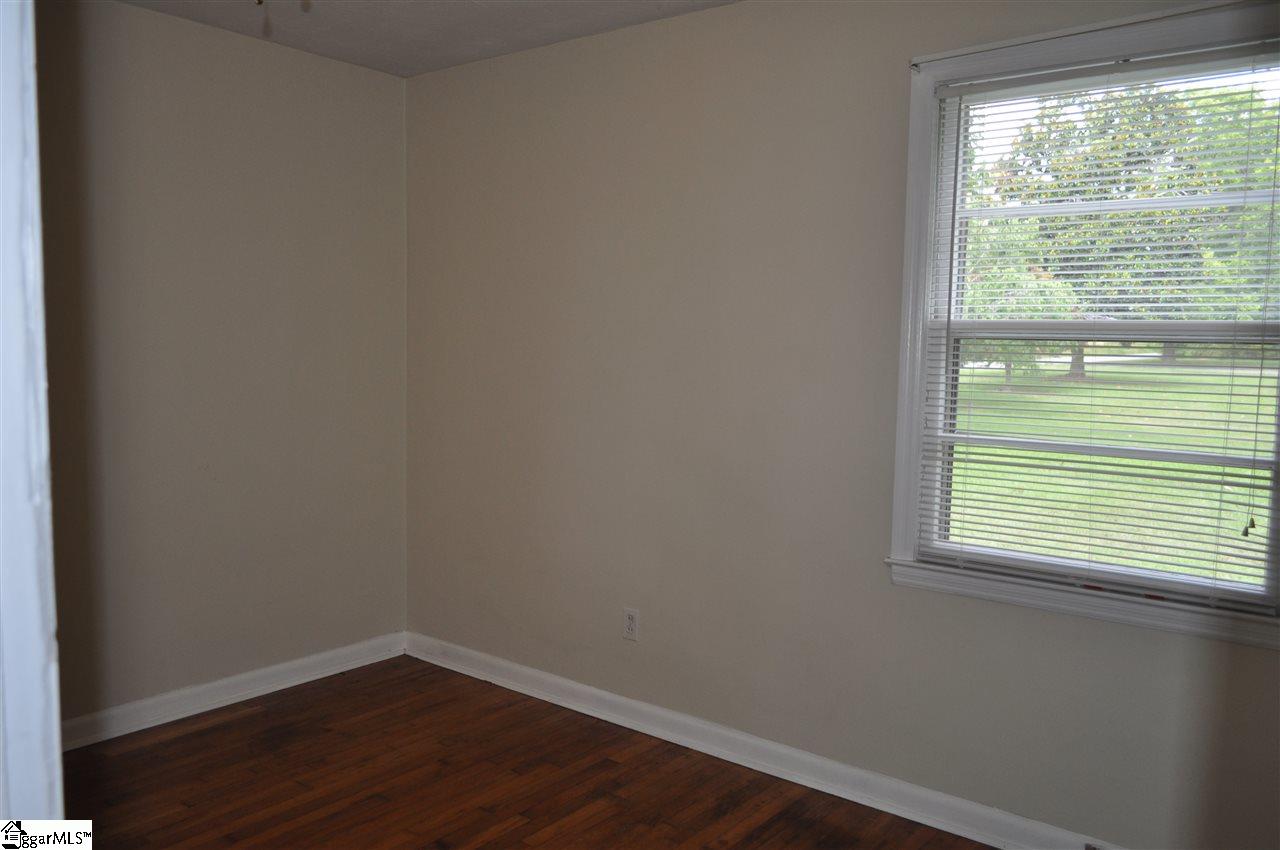 237 Burns Road Spartanburg, SC 29307 - Photo 5 of 13