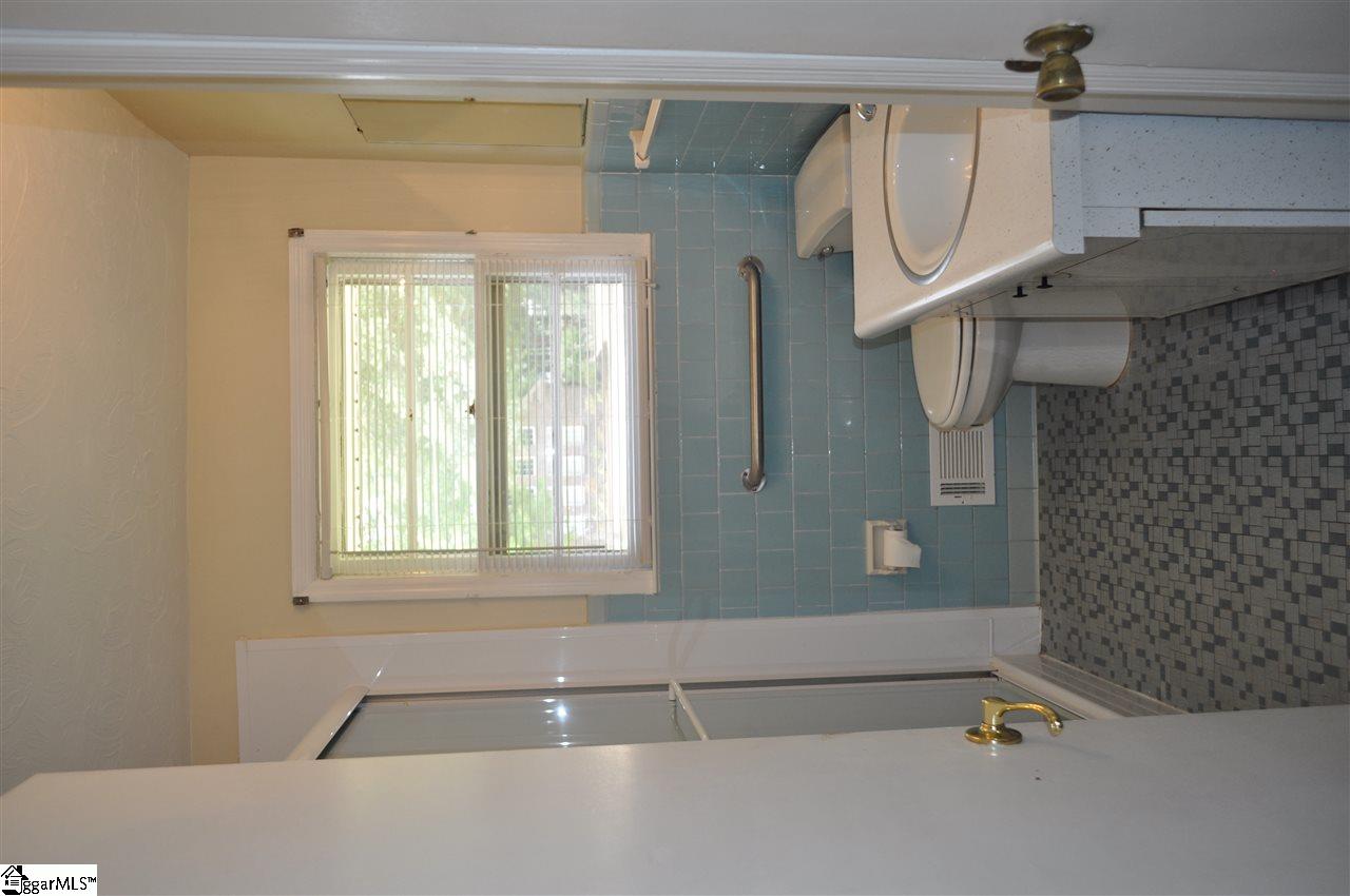 237 Burns Road Spartanburg, SC 29307 - Photo 10 of 13