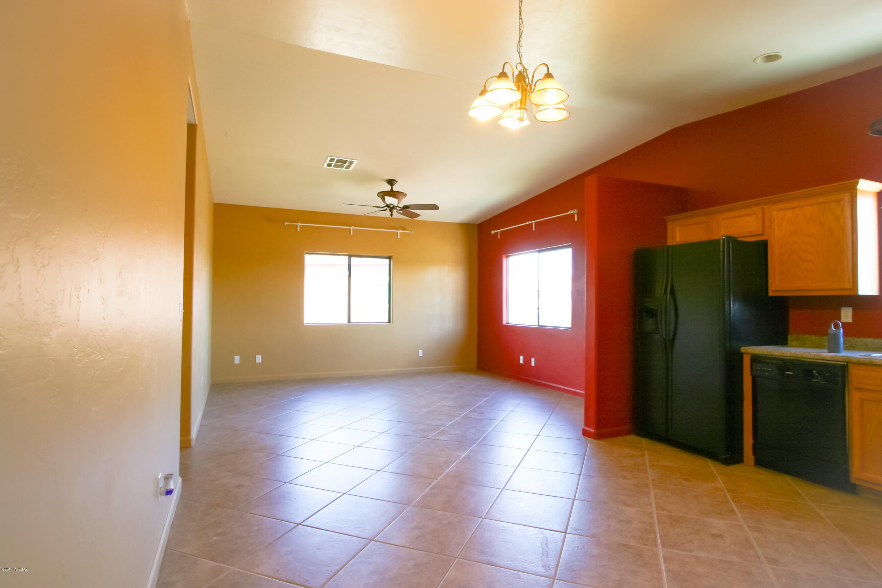 4680 East Rex Street Tucson, AZ 85706 - Photo 8 of 26