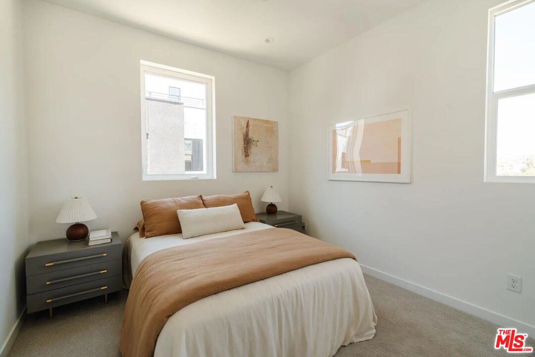 3852 Emery Way Los Angeles, CA 90065 - Photo 15 of 19