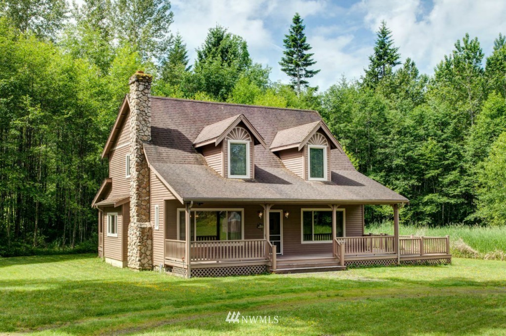 4945 Mission Road Bellingham, WA 98226 - Photo 1 of 14