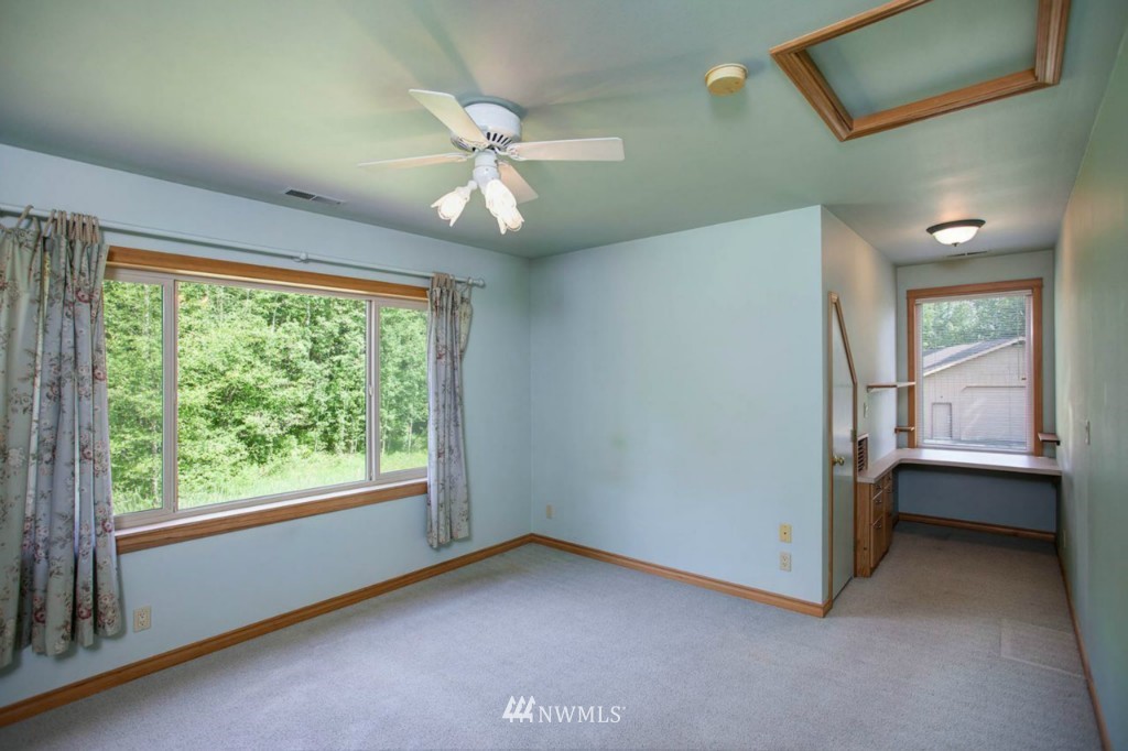 4945 Mission Road Bellingham, WA 98226 - Photo 9 of 14