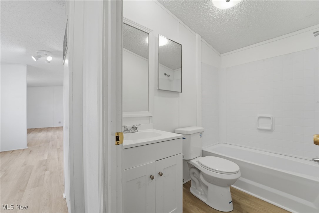3583 Austin Road, Unit 122 Geneva, OH 44041 - Photo 15 of 22 Gallery Image 15