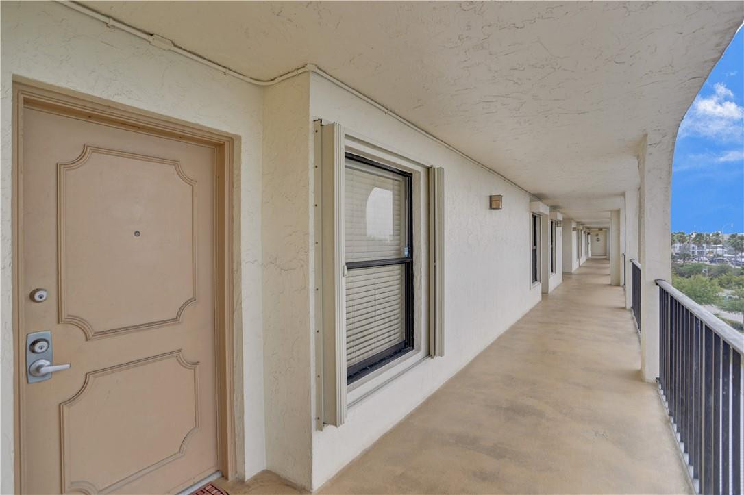 1629 Riverview Road, Unit 517 Deerfield Beach, FL 33441 - Photo 4 of 58 Photo 4