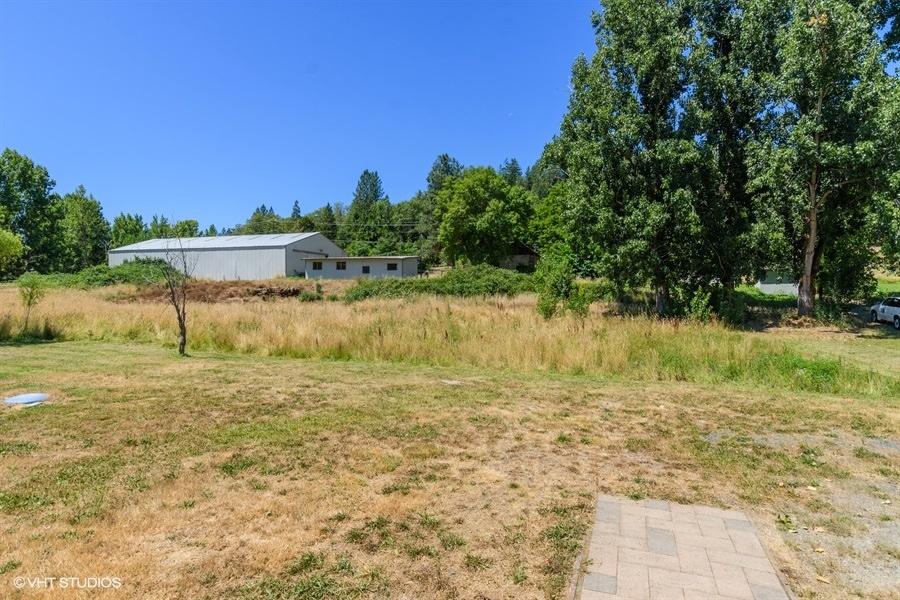3023 New Hope Road Grants Pass, OR 97527 - Photo 22 of 25 22_3023NEWHOPERD_2022_LowRes