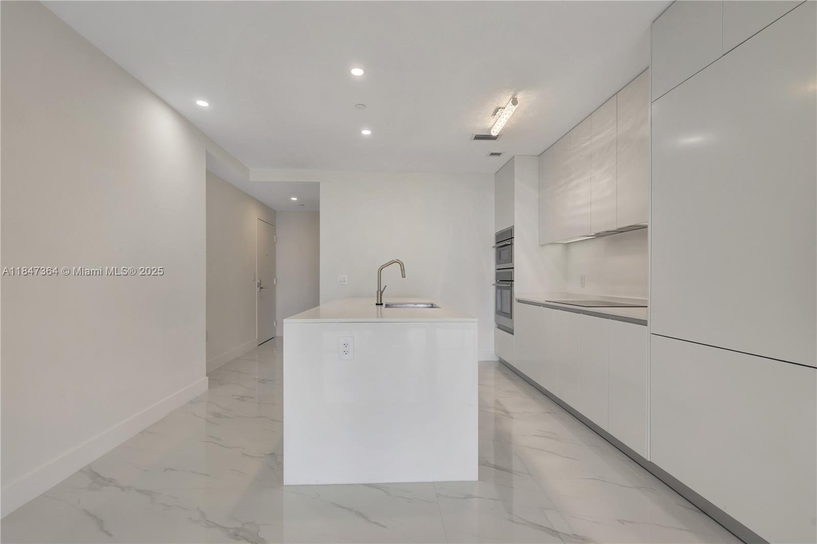 700 Northeast 24th Street, Unit 1603 Miami, FL 33137 - Photo 18 of 67 VIRTUAL STAGE