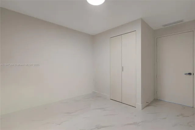 $9,990 | 700 Northeast 24th Street, Unit 1603, Miami, FL 33137