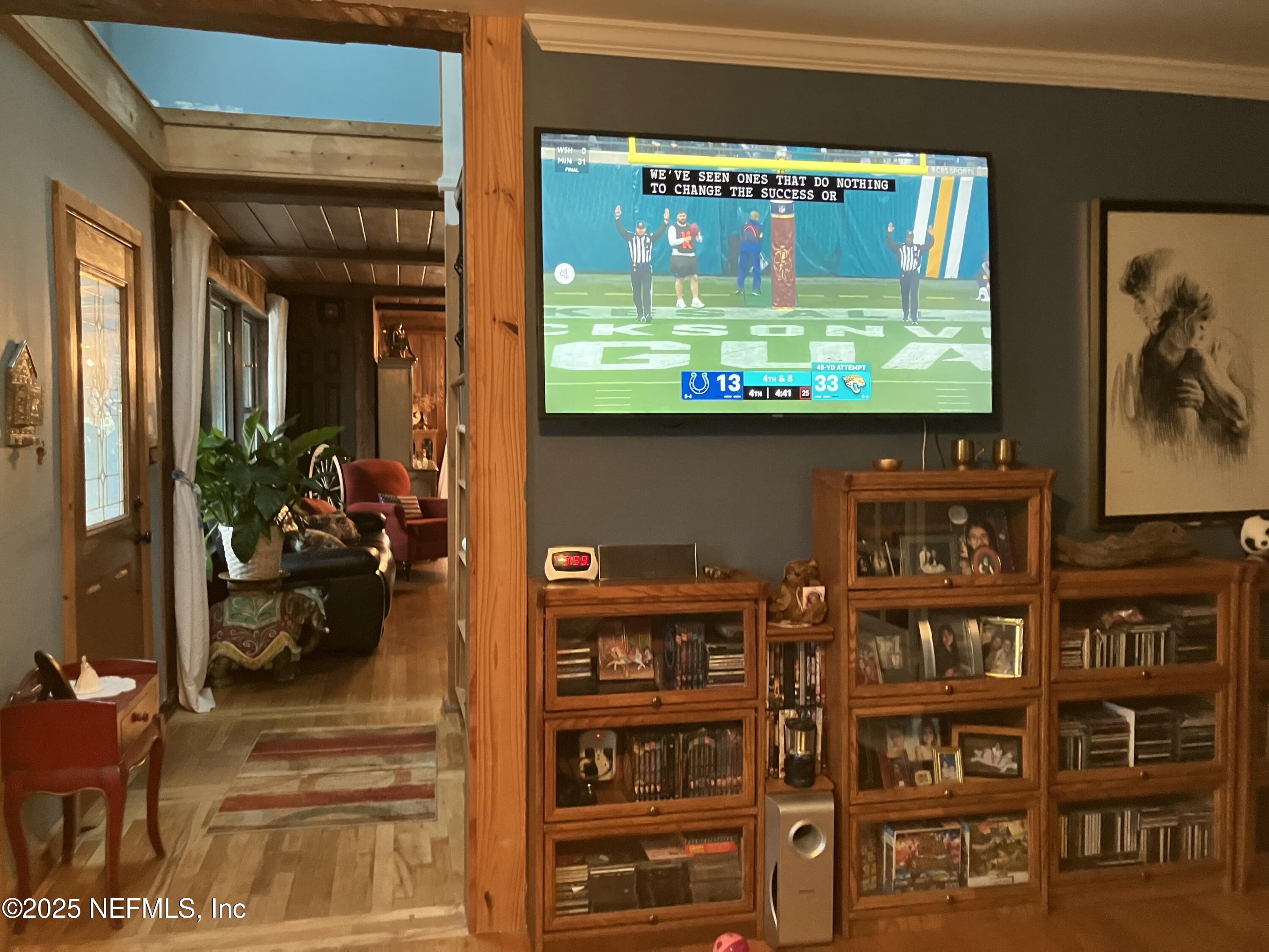 1375 Cedar Bay Road Jacksonville, FL 32218 - Photo 36 of 91 Family room to front door