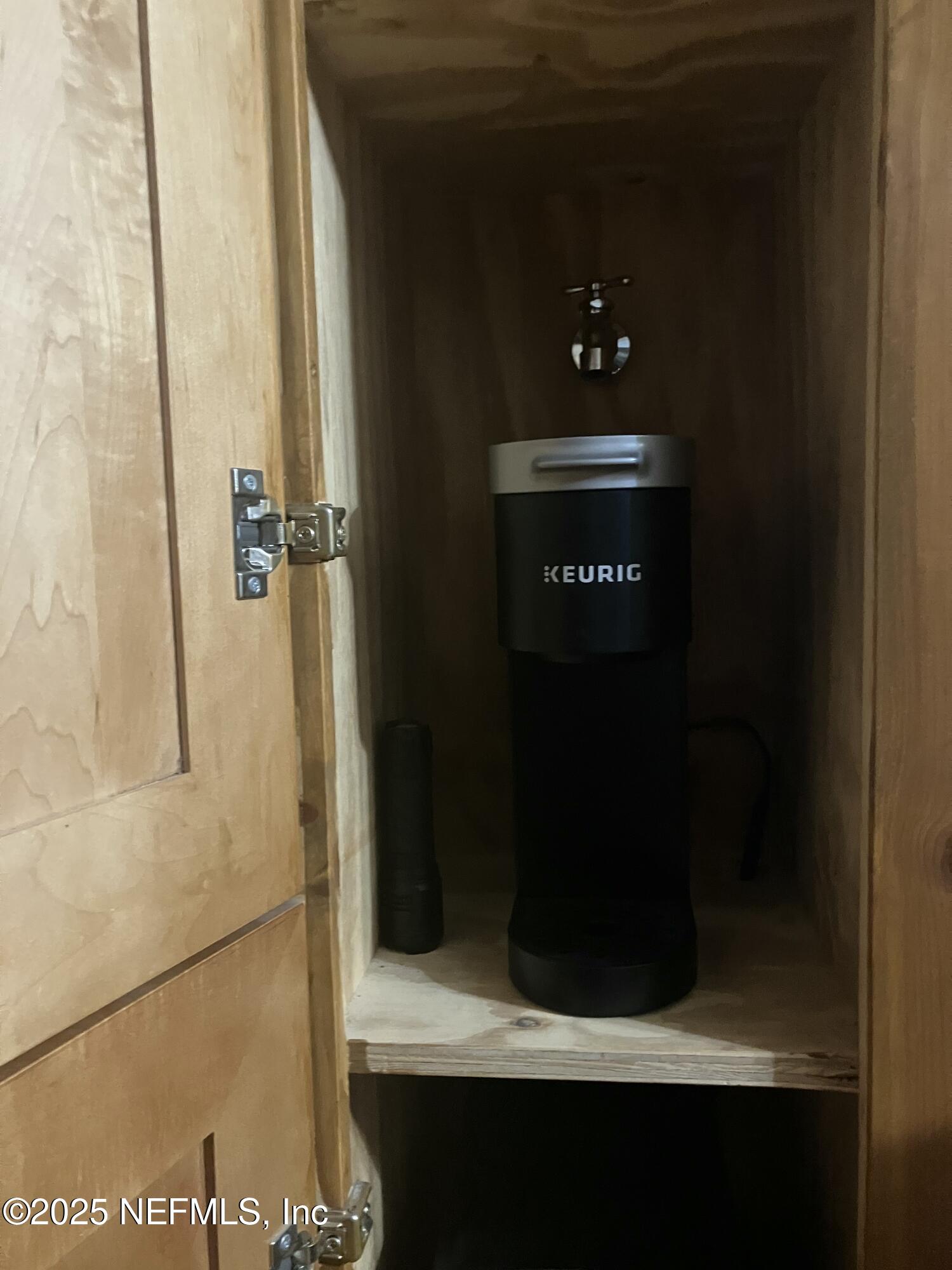 1375 Cedar Bay Road Jacksonville, FL 32218 - Photo 62 of 91 Water faucet in coffee cabinet in primar