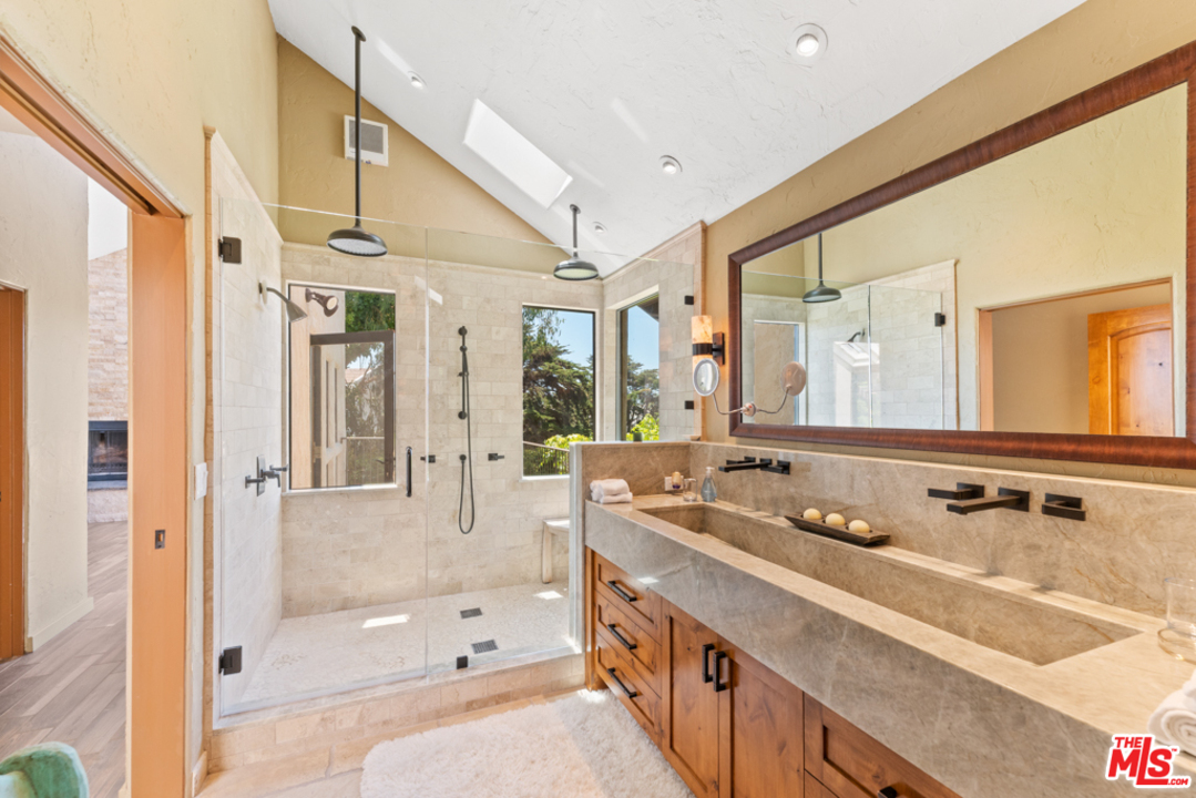 31830 Broad Beach Road Malibu, CA 90265 - Photo 15 of 31