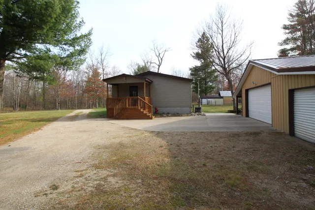 $220,000 | 8458 South Broadway Street, Idlewild, MI 49642