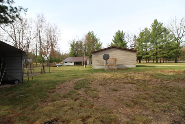 $220,000 | 8458 South Broadway Street, Idlewild, MI 49642