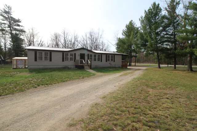 $220,000 | 8458 South Broadway Street, Idlewild, MI 49642