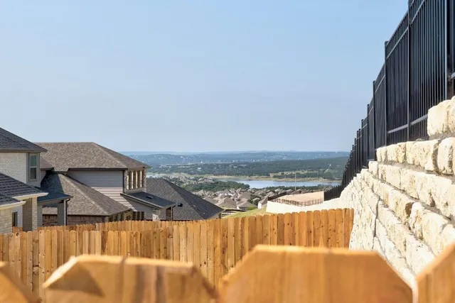 $399,900 | 8014 Shining Flor Run, Lago Vista, TX 78645