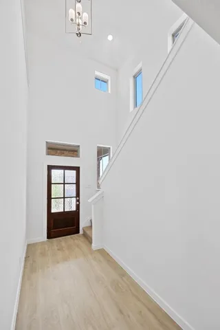 $399,900 | 8014 Shining Flor Run, Lago Vista, TX 78645