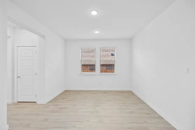 $399,900 | 8014 Shining Flor Run, Lago Vista, TX 78645