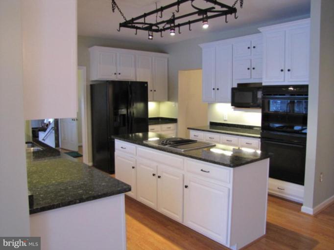 4821 Sundown Road Laytonsville, MD 20882 - Photo 14 of 19 Kitchen