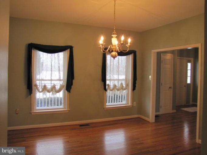 4821 Sundown Road Laytonsville, MD 20882 - Photo 16 of 19 Dining Room