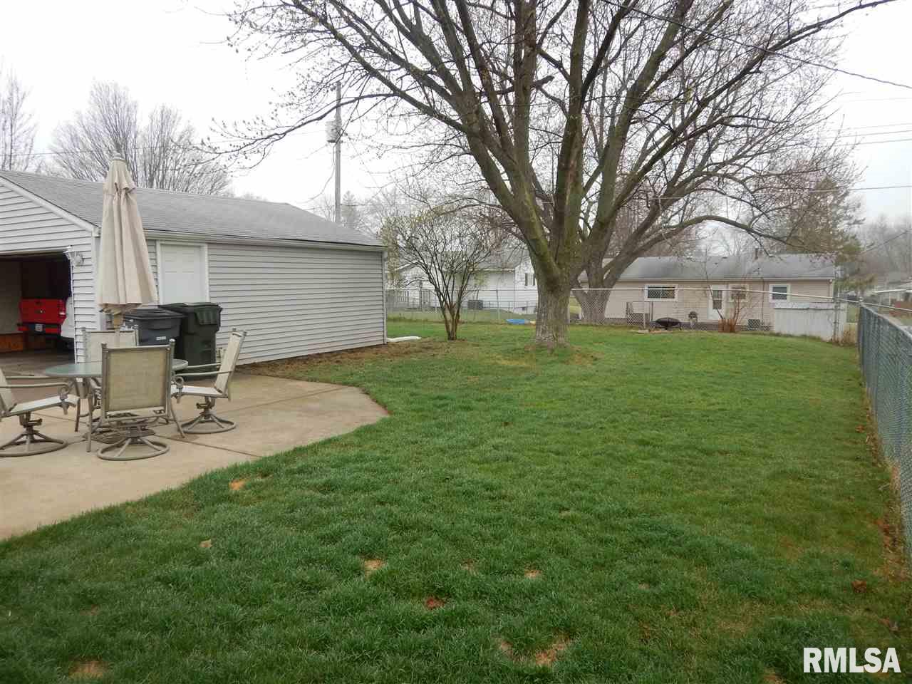 3114 Hyperion Road Bettendorf, IA 52722 - Photo 3 of 18 Gallery Image 3