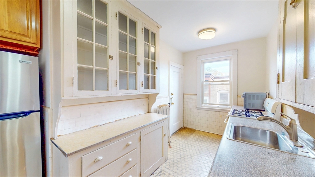 26 Chiswick Road, Unit 13 Boston, MA 02135 - Photo 4 of 9 Gallery Image 4