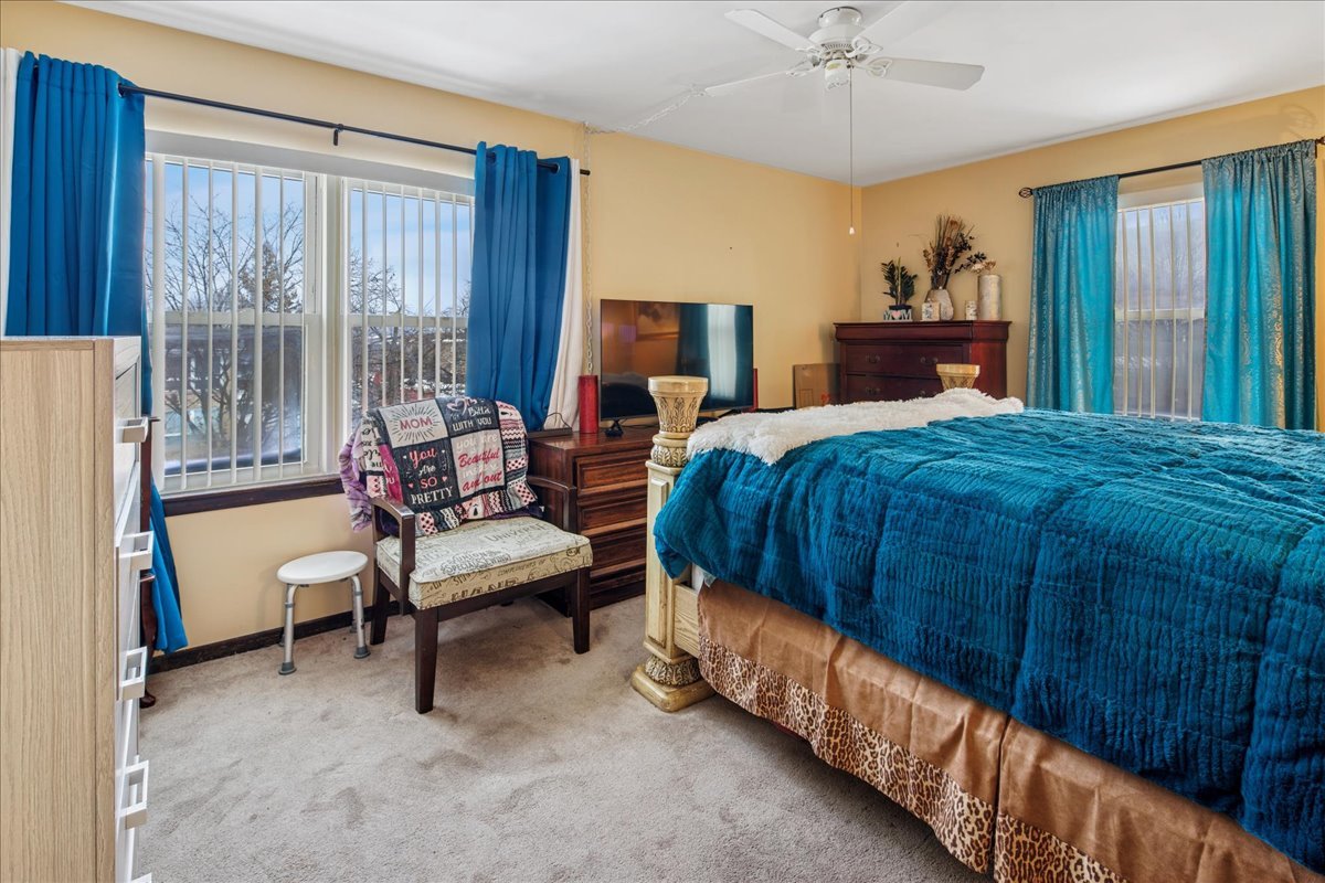 475 Shenstone Road, Unit 304 Riverside, IL 60546 - Photo 18 of 23