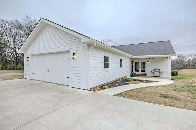 $775,000 | 2255 County Road, Unit 700, Riceville, TN 37370