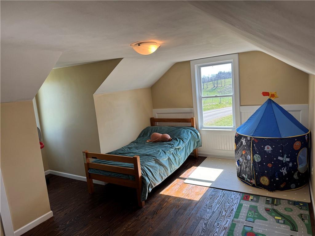 84 Beagle Club Road Washington, PA 15301 - Photo 21 of 31 Upstairs bedroom #2 is also spacious