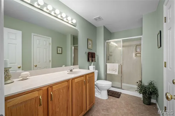 $350,000 | 173 Tori Pines Drive, Oakville, MO 63129