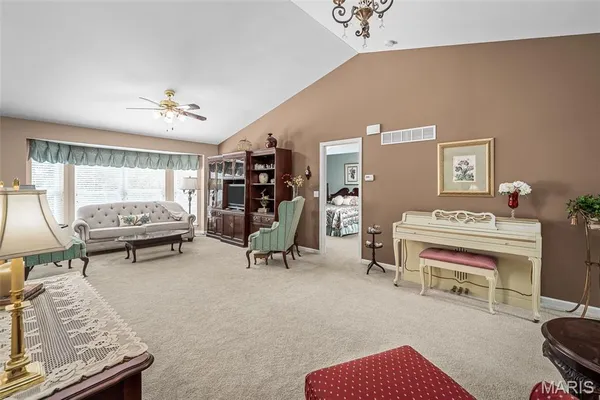 $350,000 | 173 Tori Pines Drive, Oakville, MO 63129