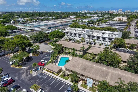 $249,900 | 2965 Northeast 8th Terrace, Unit 101, Oakland Park, FL 33334
