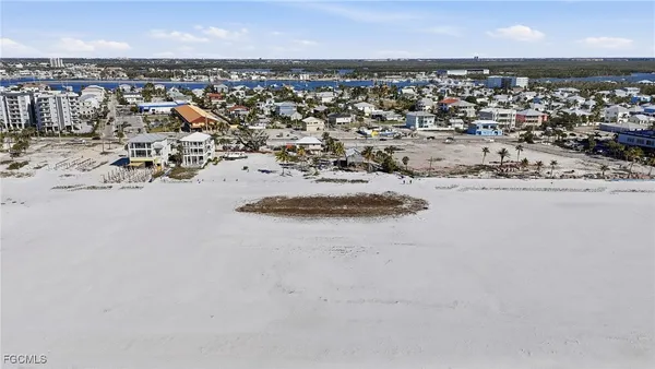 $3,500,000 | 42 Avenue East, Fort Myers Beach, FL 33931
