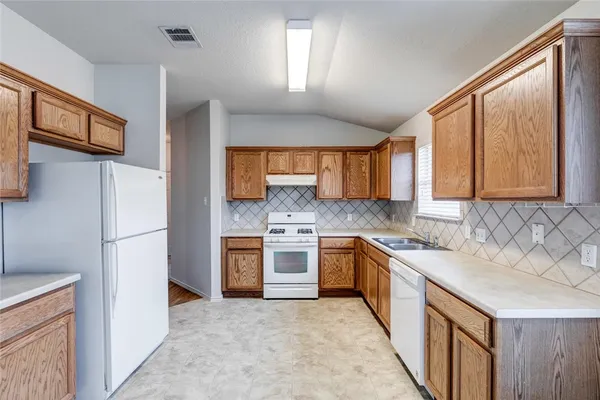 $1,950 | 405 Fort Thomas Place, Round Rock, TX 78664