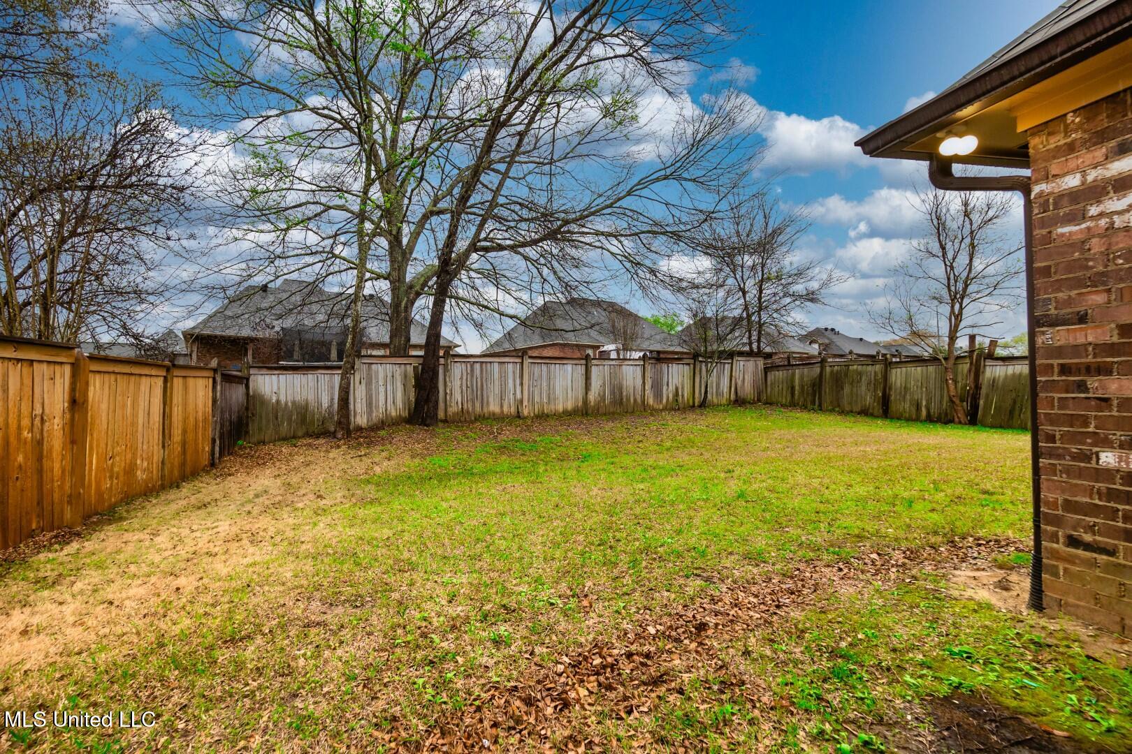 106 Wells Court Canton, MS 39046 - Photo 4 of 29 P3020004-Edit