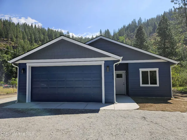 $399,999 | 924 Lower Page Road, Smelterville, ID 83868