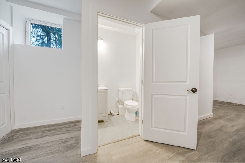 85 Pine Brook Road Montville, NJ 07082 - Photo 43 of 50 a bathroom with a toilet