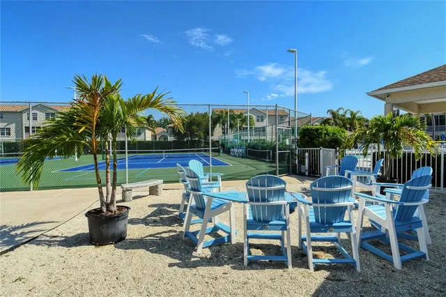 $284,900 | 4235 Castle Bridge, Unit 1210, Sarasota, FL 34238