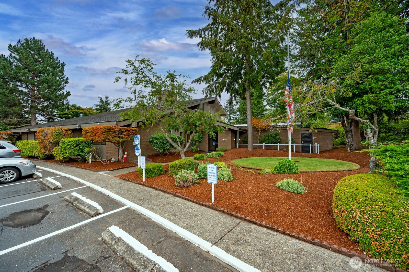 201 Union Avenue Southeast, Unit 13 Renton, WA 98059 - Photo 27 of 32 Gallery Image 27