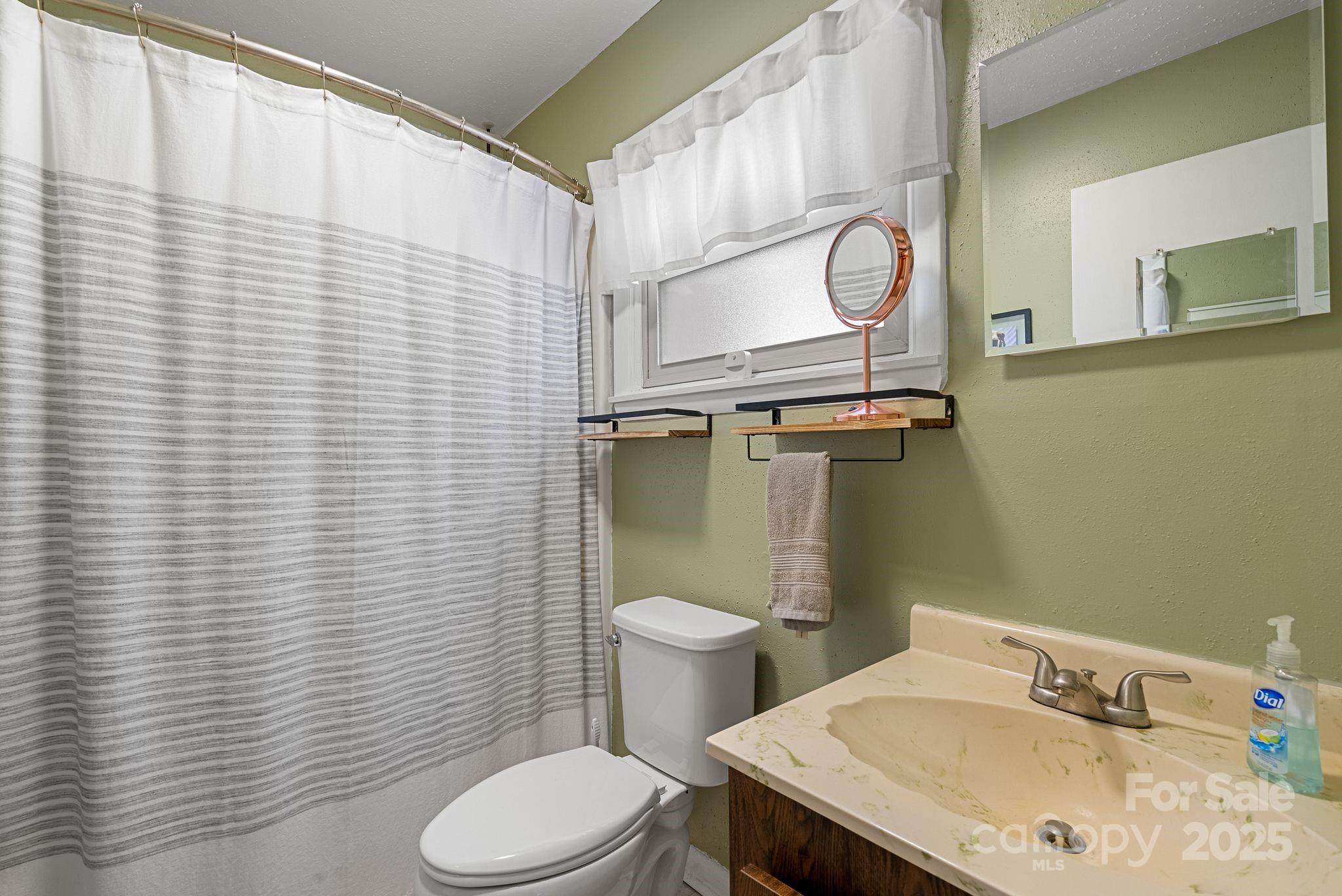 62 Chickadee Road Waynesville, NC 28785 - Photo 12 of 22 Gallery Image 12