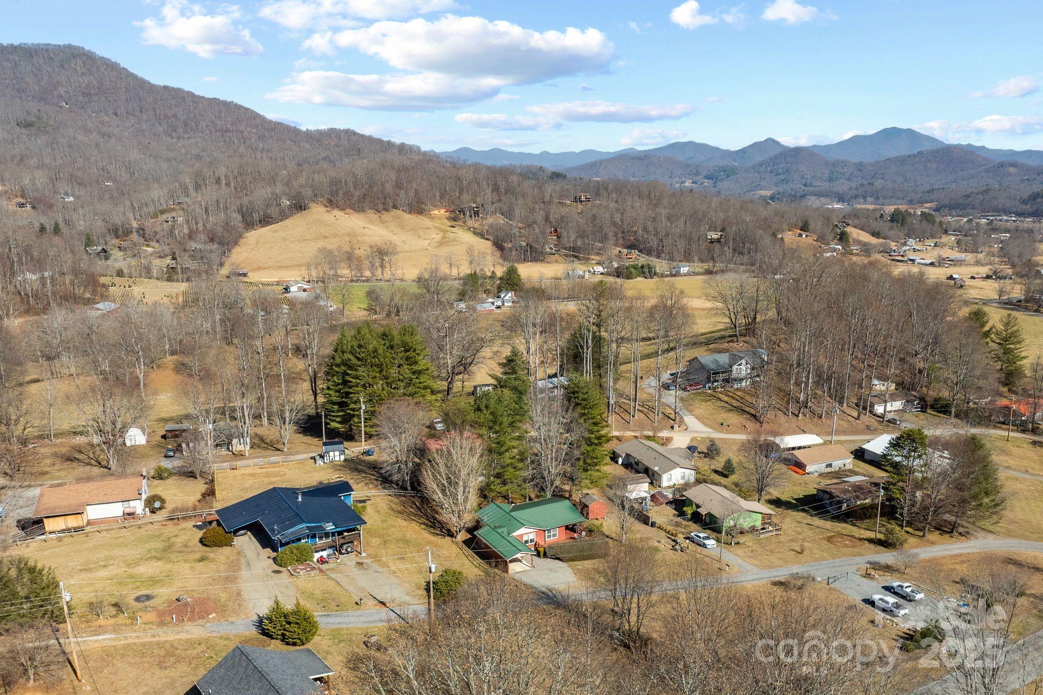 62 Chickadee Road Waynesville, NC 28785 - Photo 19 of 22 Gallery Image 19