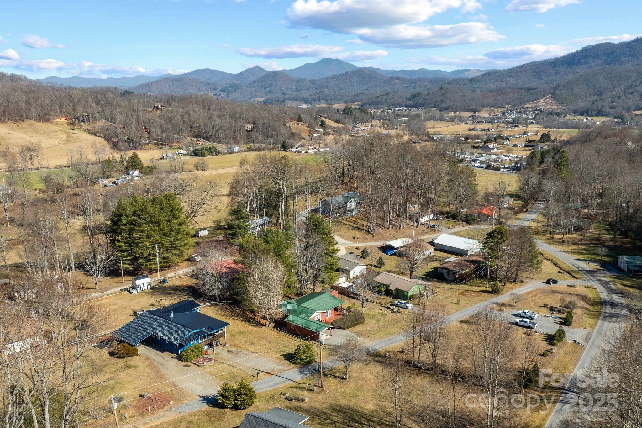 62 Chickadee Road Waynesville, NC 28785 - Photo 20 of 22 Gallery Image 20