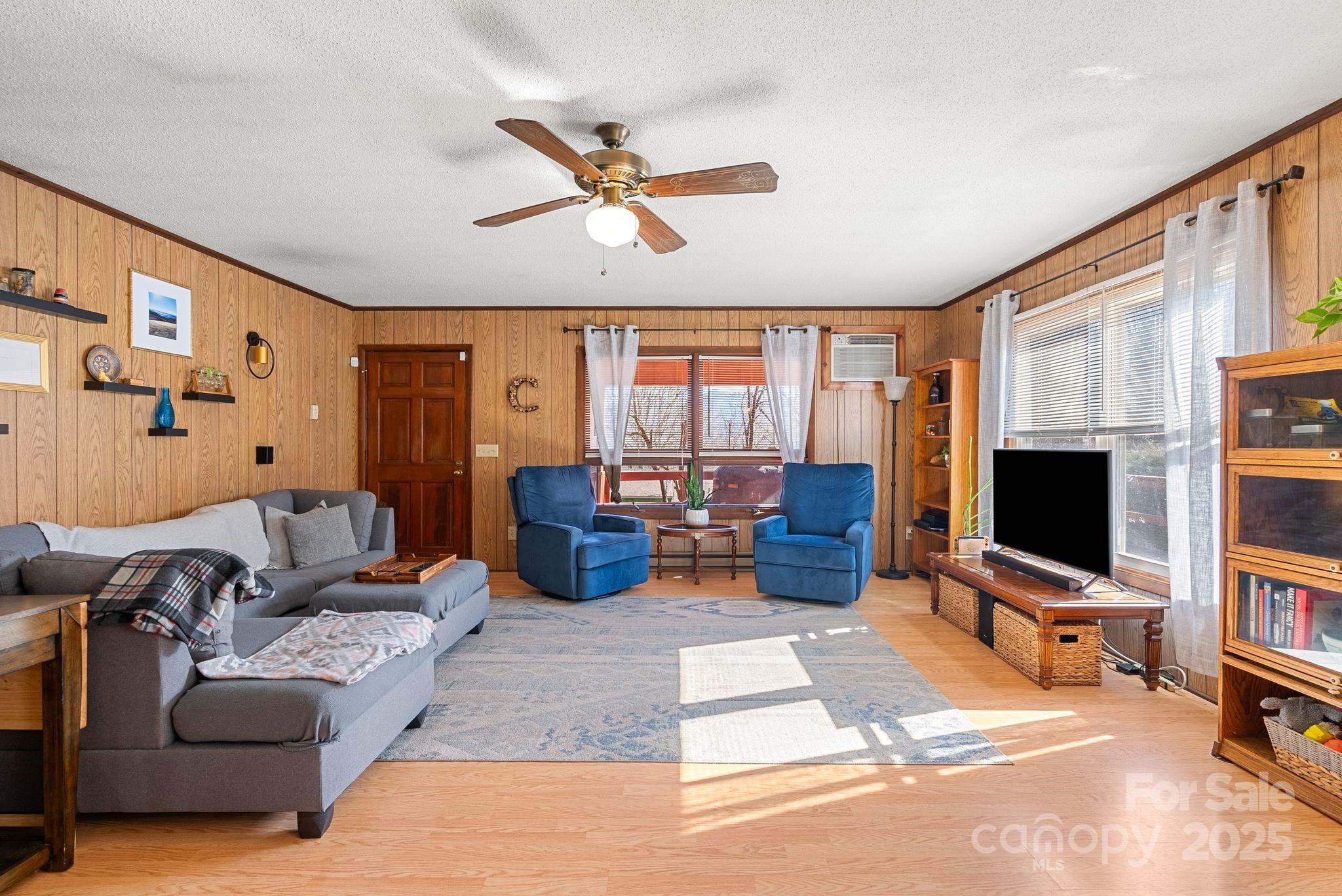 62 Chickadee Road Waynesville, NC 28785 - Photo 5 of 22 Gallery Image 5