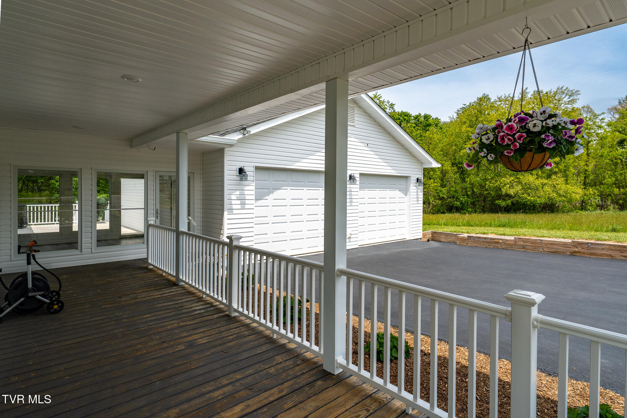 533 Harmon Road Mountain City, TN 37683 - Photo 16 of 75 533 Harmon Road (16 of 74)