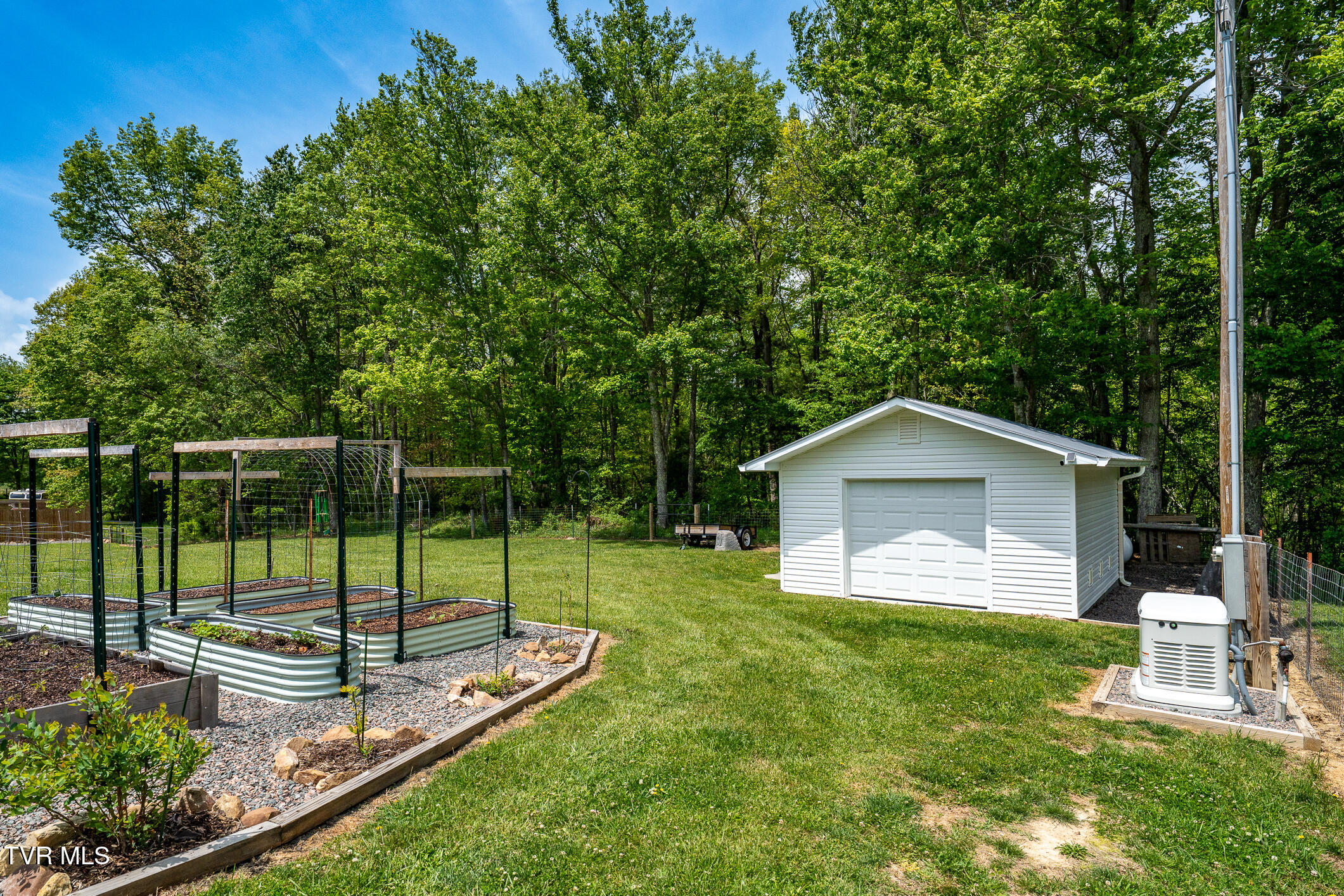 533 Harmon Road Mountain City, TN 37683 - Photo 24 of 75 533 Harmon Road (24 of 74)