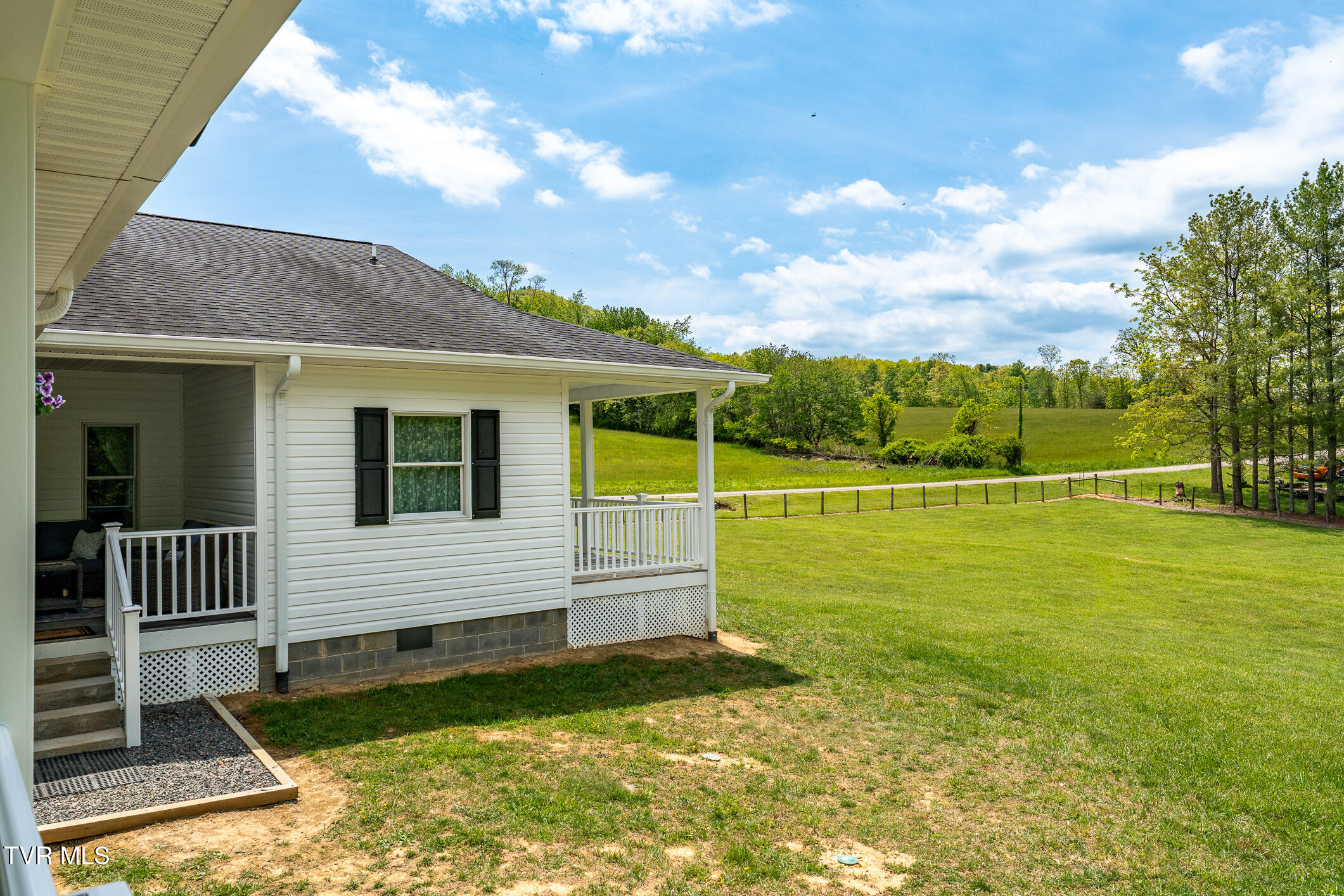533 Harmon Road Mountain City, TN 37683 - Photo 41 of 75 533 Harmon Road (41 of 74)
