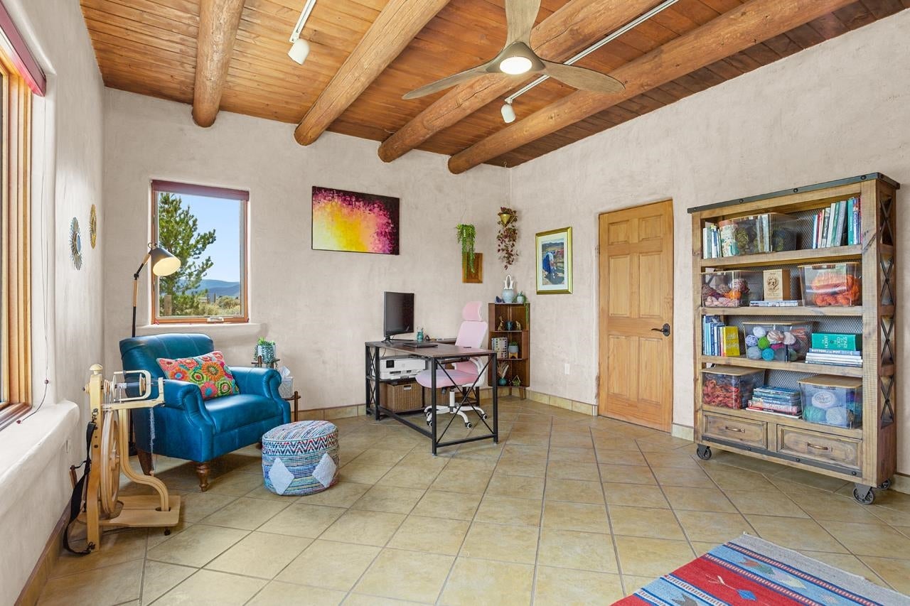65 Las Tusas Road Ranchos de Taos, NM 87557 - Photo 28 of 46 Gallery Image 28