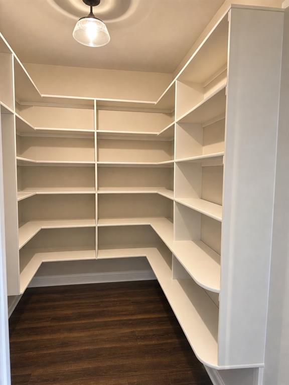 10400 Freeman Road Sanger, TX 76266 - Photo 16 of 40 Master Closet