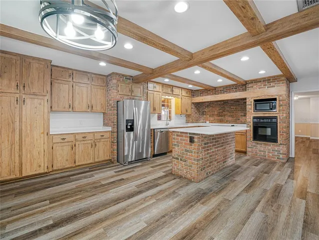 $549,900 | 1761 Hwy 630 W Frostproof West, Frostproof, FL 33843