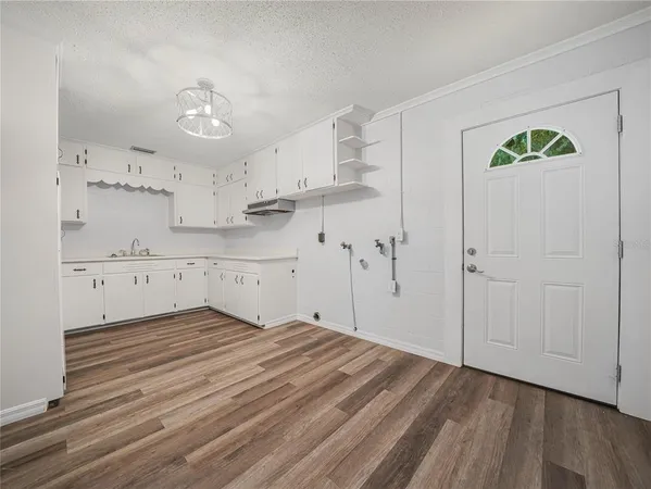 $549,900 | 1761 Hwy 630 W Frostproof West, Frostproof, FL 33843