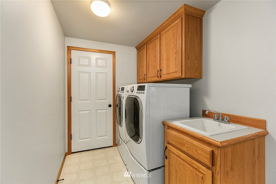 1911 243rd Place Southeast Bothell, WA 98021 - Photo 11 of 22
